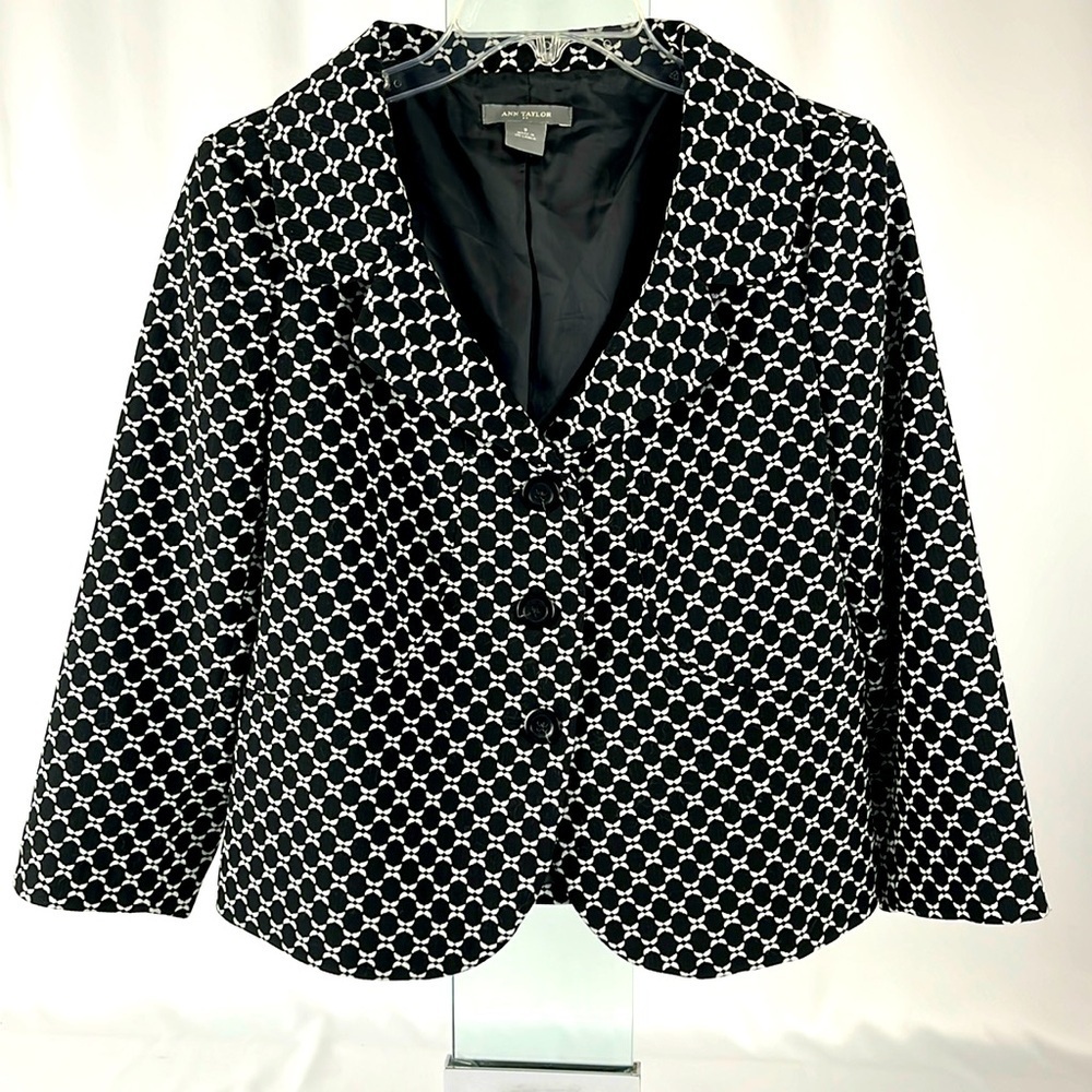 Ann Taylor Black & White Patterned Blazer